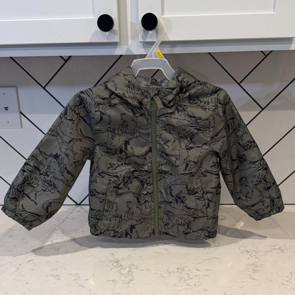 Carter's novelty Dinosaur print green Windbreaker size 2T hooded play daycare
